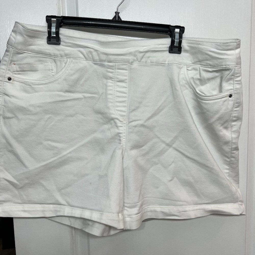 Westbound White Short